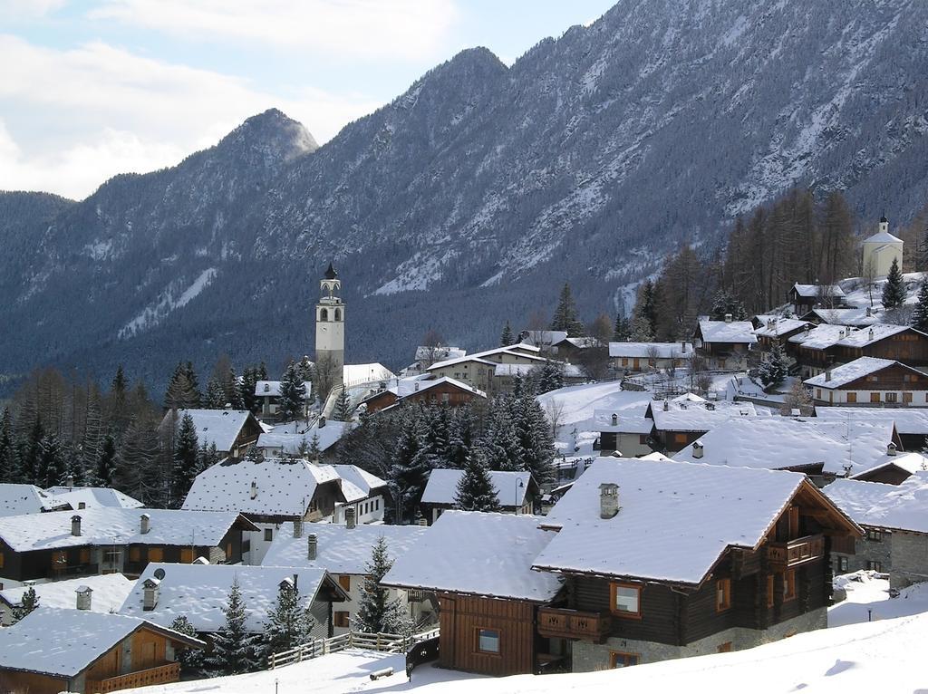 Residence Lo Peyo Champoluc Exterior foto